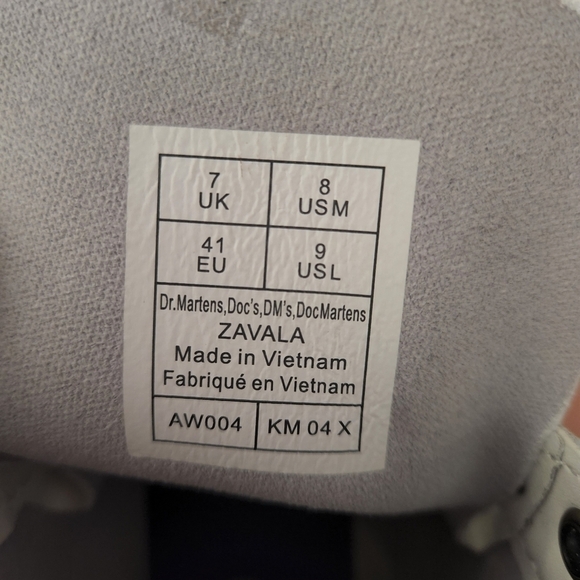 New Dr. Martens Zavala 8-Eyelet Combat Boot - Picture 10 of 10